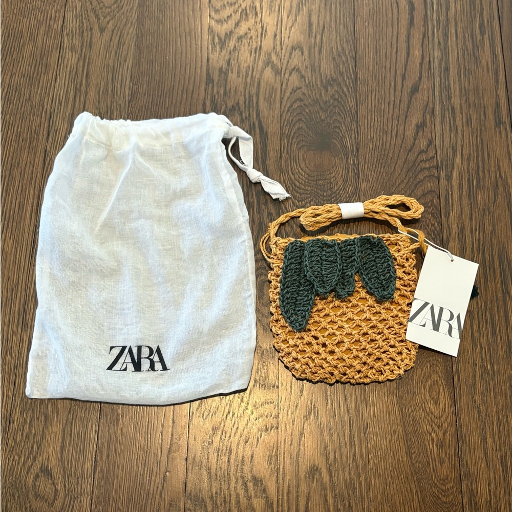 NWT Zara Tan and Green Woven Girls Purse